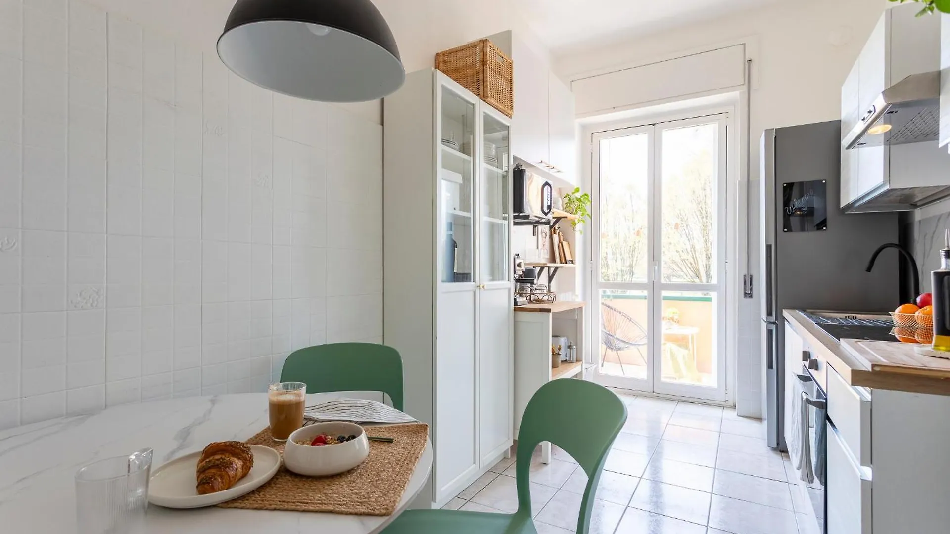 Yesclusive Apartment M4-Navigli Milan-Unipol Forum-Humanitas-Vodafone Village Буччинаско